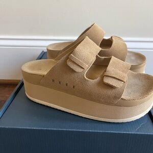 Reef Ojai Gigi Platform Sandals (Starfish)